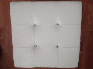 Пуфик белый